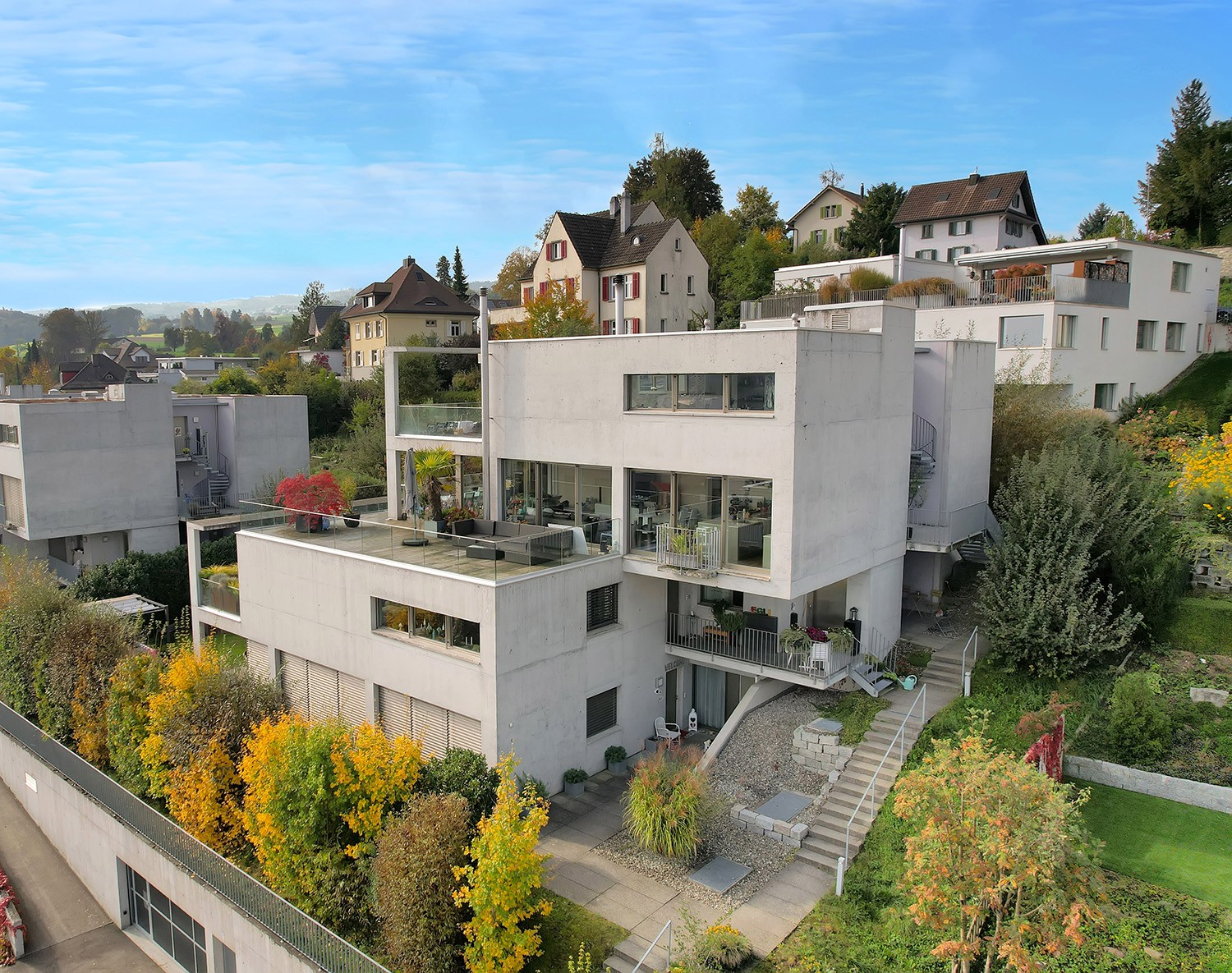 Einfamilienhaus-betonfassade